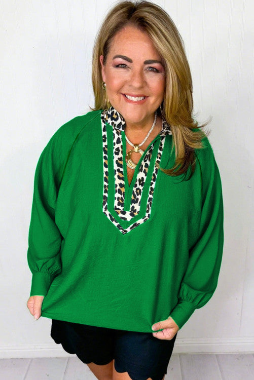 Green Long Sleeve Blouse w/ Leopard Print (Curvy)